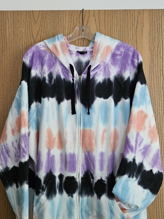 torrid Jackets & Blazers - torrid Tie-Dye Hoodie in Purple, Blue & Black